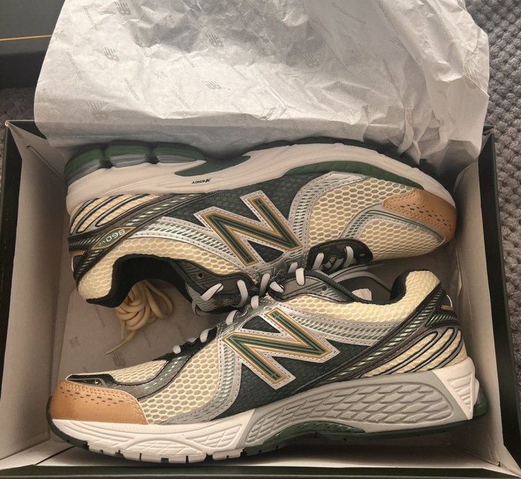 Green Ald New Balance 860v2