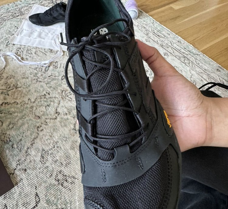 Issey Miyake New Balance Mt10ov1 Black