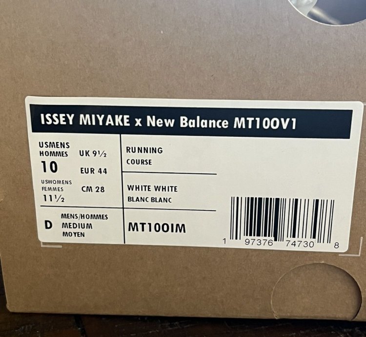 Issey Miyake New Balance Mt10ov1 White