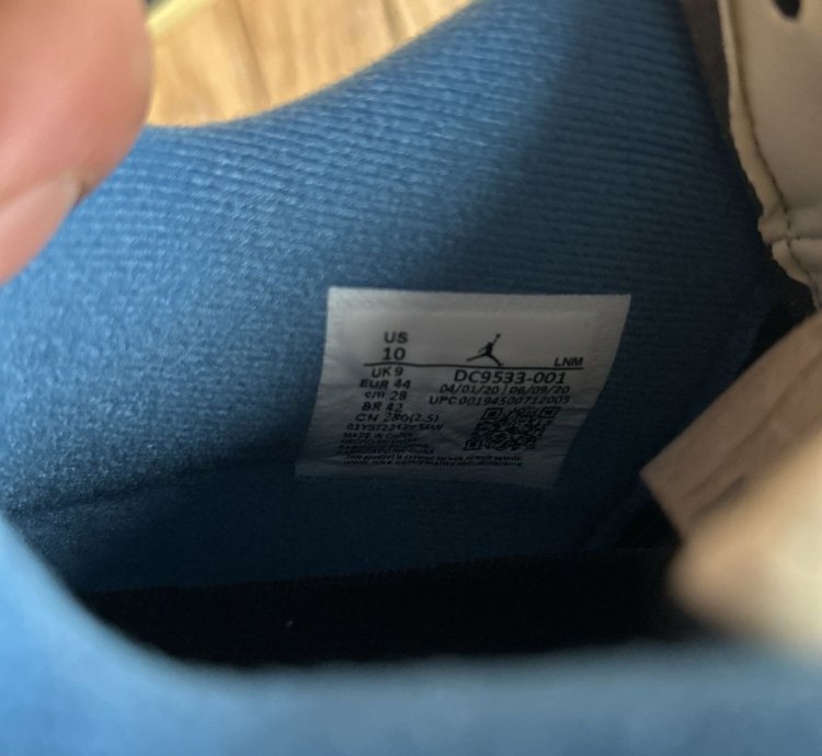 Jordan Union La- Air Jordan 4 Off Noir
