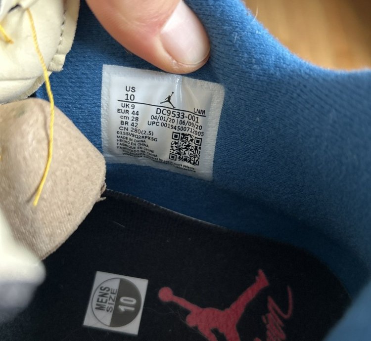 Jordan Union La- Air Jordan 4 Off Noir