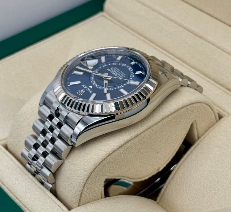 Rolex Sky-dweller New 2025 Sky-dweller 42mm 336934 Jubilee Blue Dial