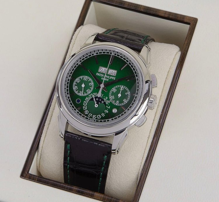 Patek Philippe Perpetual Calendar Chronograph Platinum 41mm 5270p-014