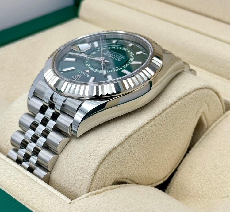 Rolex Sky-dweller New 2025 Sky-dweller 42mm 336934 Jubilee Green Dial