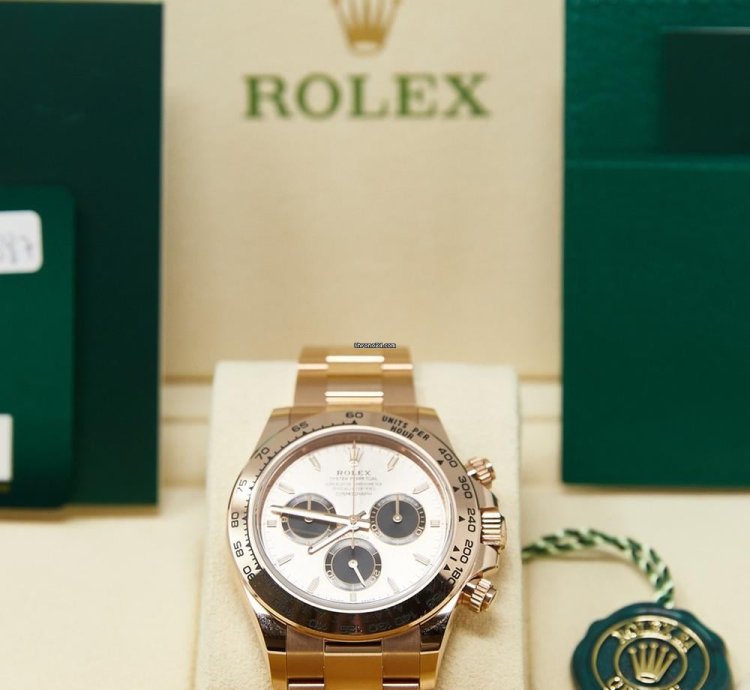 Rolex Daytona Rose Gold Sundust Dial On Oyster Bracelet Complete Set Like New 2024