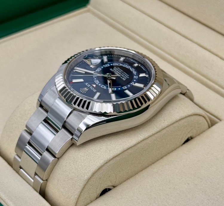 Rolex Sky-dweller New 2025 Sky-dweller 42mm 336934 Stainless Steel Oyster Blue Dial