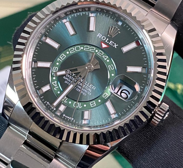 Rolex Sky-dweller New 2025 Unworn Sky-dweller Steel Mint Green Dial Fluted Bezel 336934 Full Set
