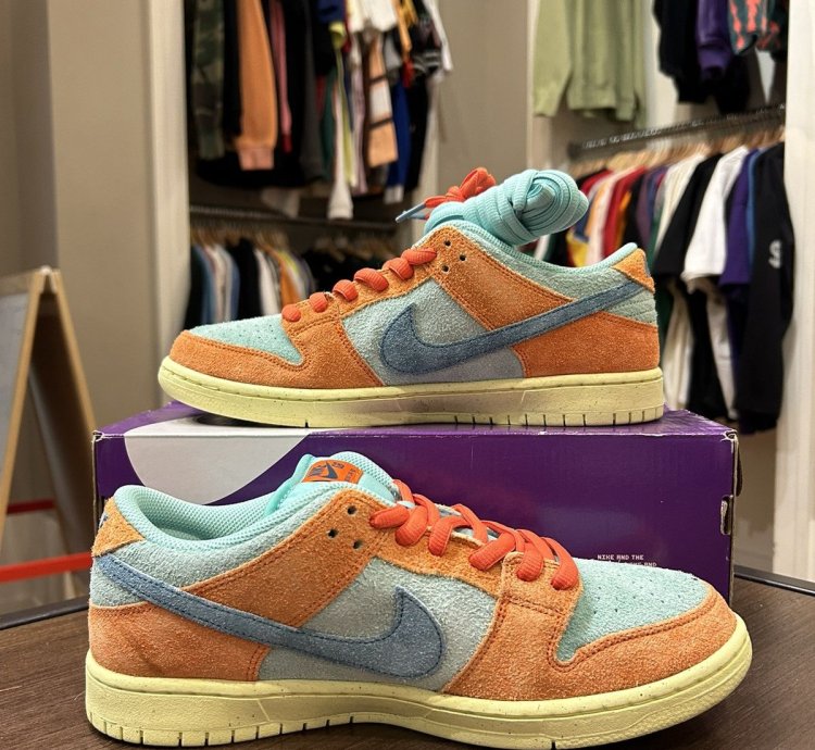 Nike Sb Dunk Low Orange Emerald Rise