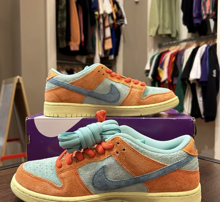 Nike Sb Dunk Low Orange Emerald Rise