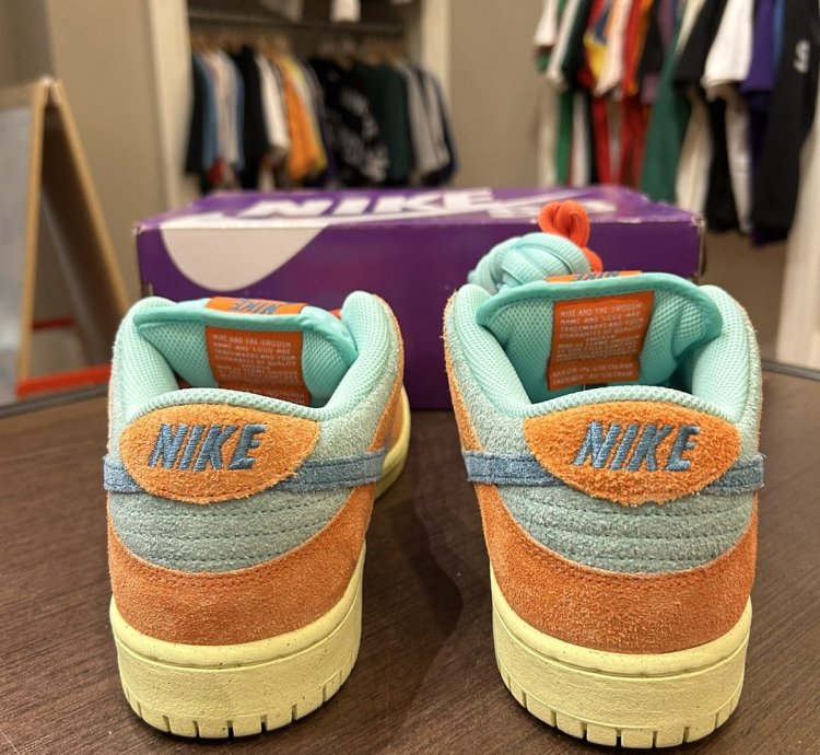 Nike Sb Dunk Low Orange Emerald Rise