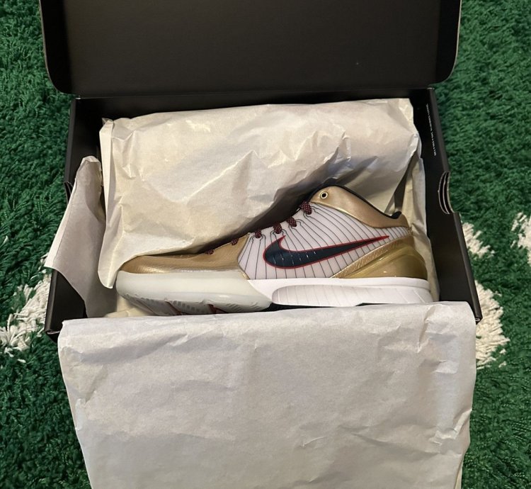 Kobe 4 Iv Protro Gold Medal 11