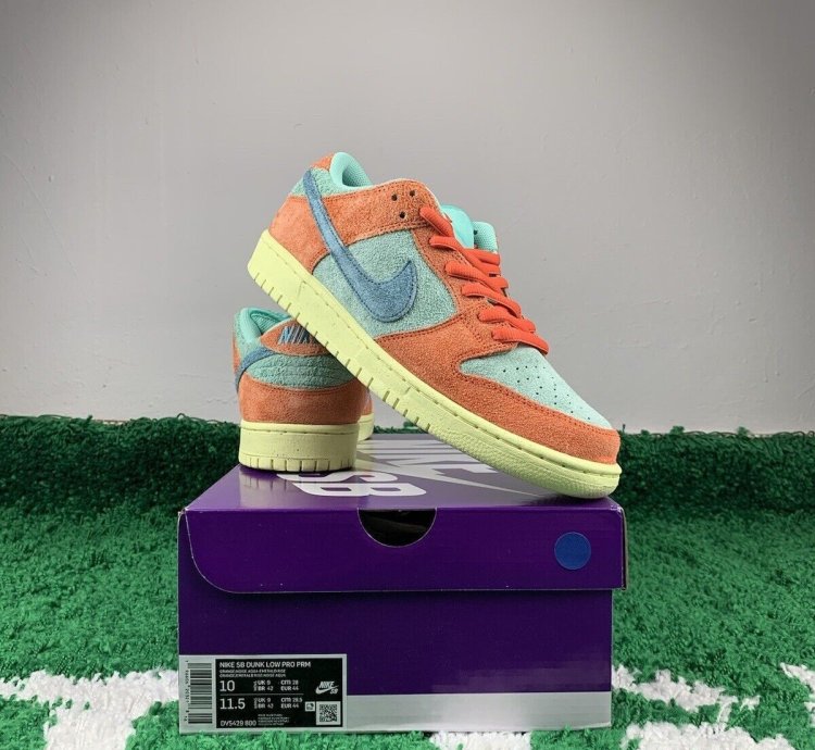 Nike Sb Dunk Low Orange Emerald Rise Men Size 10 New