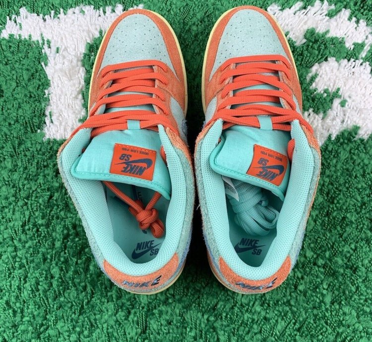Nike Sb Dunk Low Orange Emerald Rise Men Size 10 New