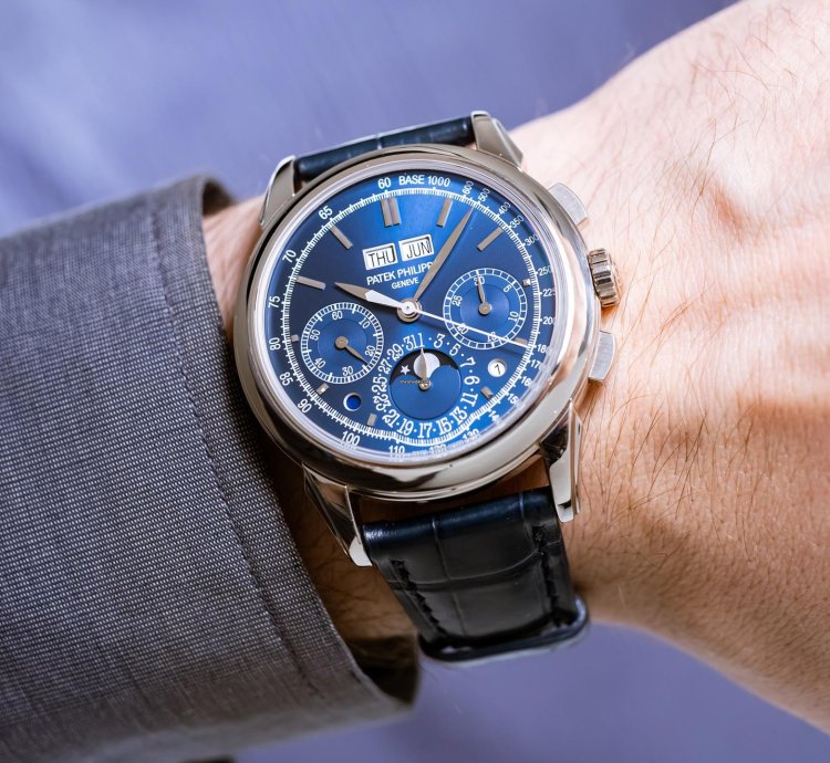 Patek Philippe Perpetual Calendar Chronograph Ref 5270g-014 18k White Gold Blue Chin Dial Box Papers Bj-2014