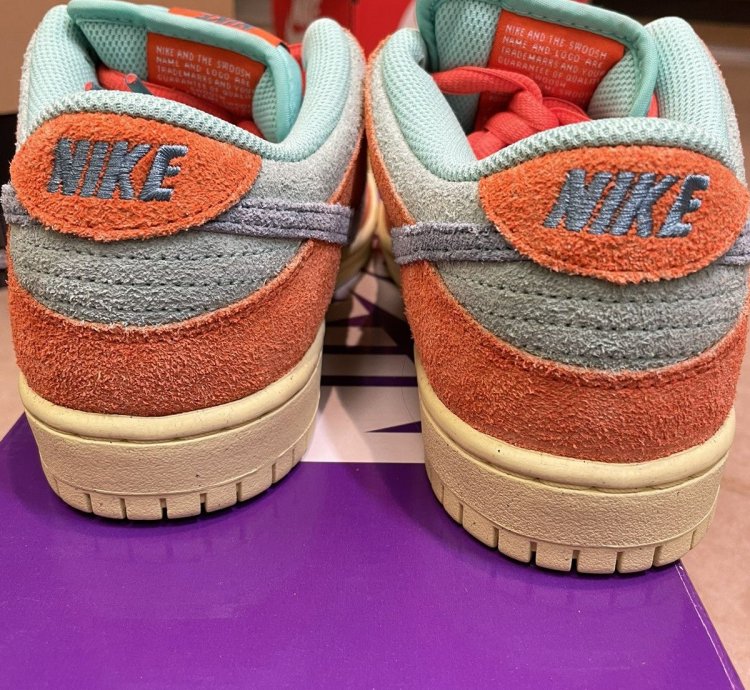 Nike Sb Dunk Low Orange Noise Aqua Emerald Rise