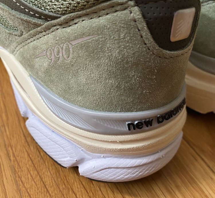 Jjjjound New Balance 990v3 Olive