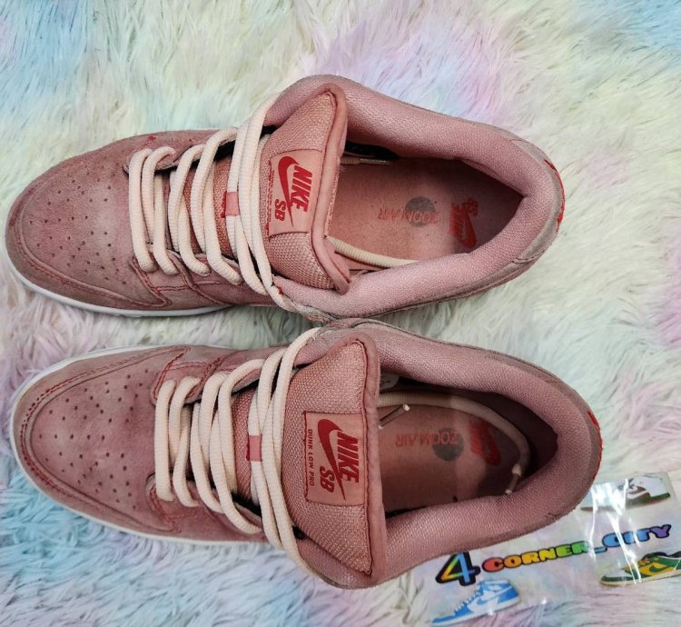 Nike Sb Dunk Low Pink Pig