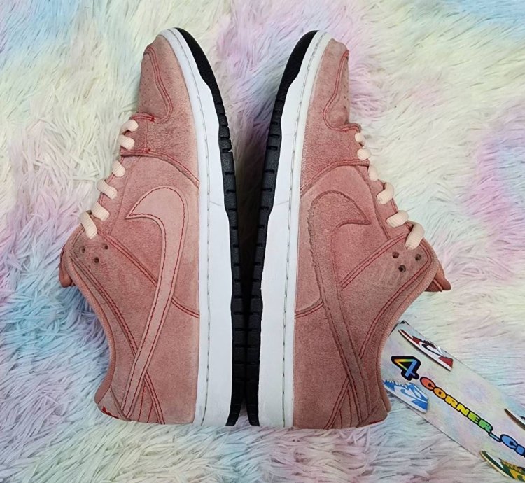 Nike Sb Dunk Low Pink Pig