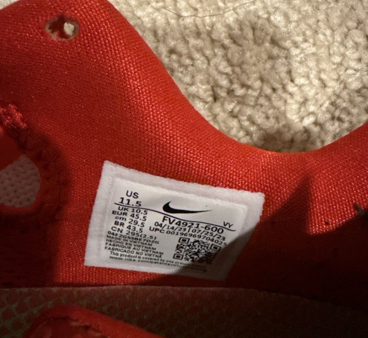 Kobe 6 Reverse Grinch