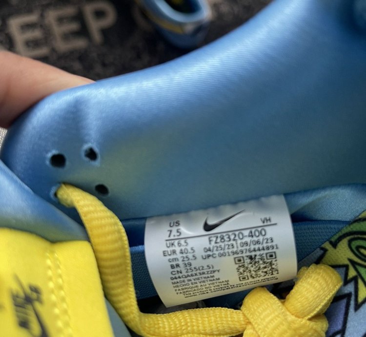 Nike Sb Dunk Low Powerpuff Girls Bubbles