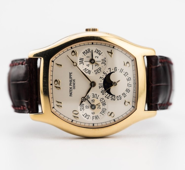 Patek Philippe Perpetual Calendar Full Set Perpetual Calendar Ref 5040 Yellow Gold