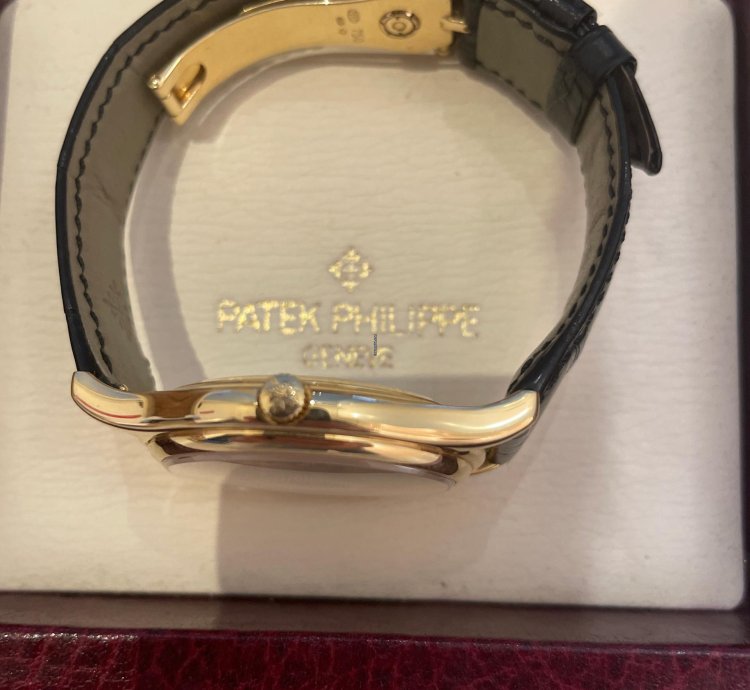 Patek Philippe Perpetual Calendar Full Set With Patek Warranty - Top Condition
