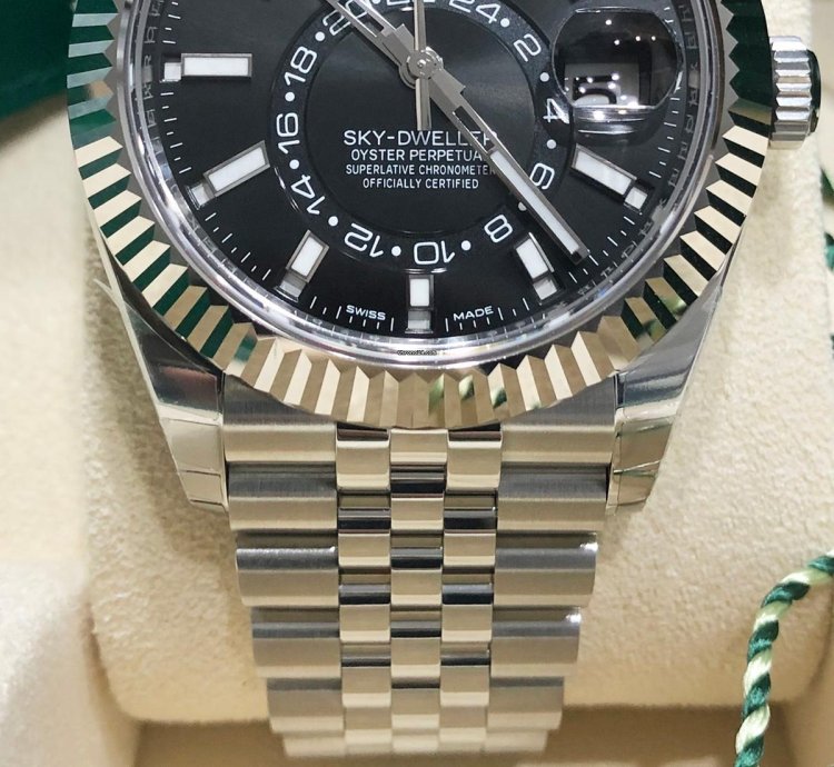 Rolex Sky-dweller New Oyster Perpetual Sky Dweller 326934 Black Index Dial Jubilee Bracelet 42mm