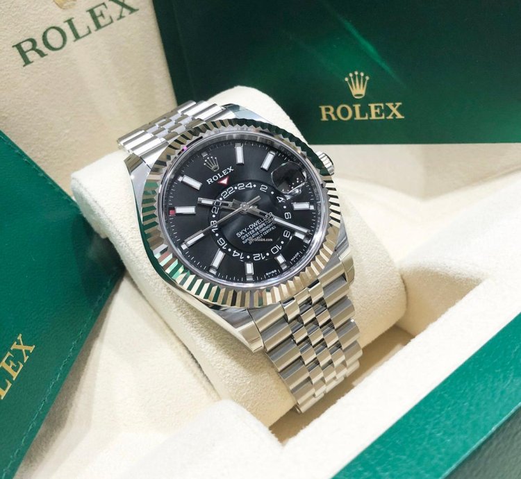Rolex Sky-dweller New Oyster Perpetual Sky Dweller 326934 Black Index Dial Jubilee Bracelet 42mm