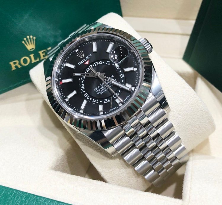 Rolex Sky-dweller New Oyster Perpetual Sky Dweller 326934 Black Index Dial Jubilee Bracelet 42mm