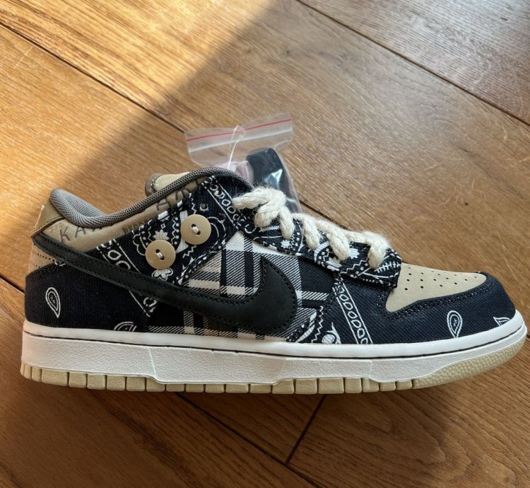 Nike Sb Dunk Low Prm Qs Sz9 Travis Scott Friends Family