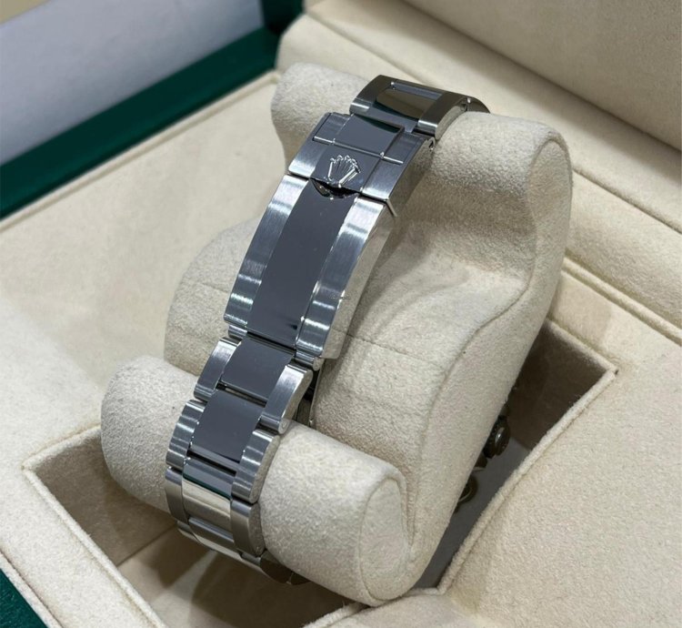 Rolex Daytona Stainless Steel Ceramic Daytona White Panda Dial 116500ln Unworn Box Papers 2023