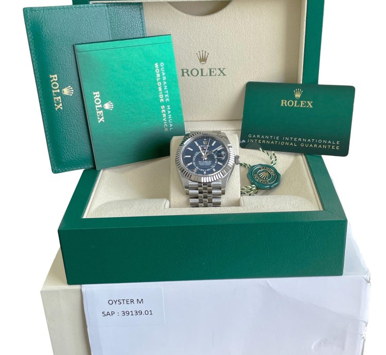 Rolex Sky-dweller New Papers Rolex Sky-dweller Blue Steel Gold 42mm Jubilee Watch 326934 Box