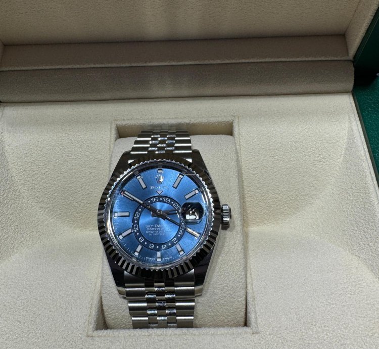 Rolex Sky-dweller New Release 336934 Sky-dweller Blue Dial Stainless Steel 42mm Jubilee Bracelet