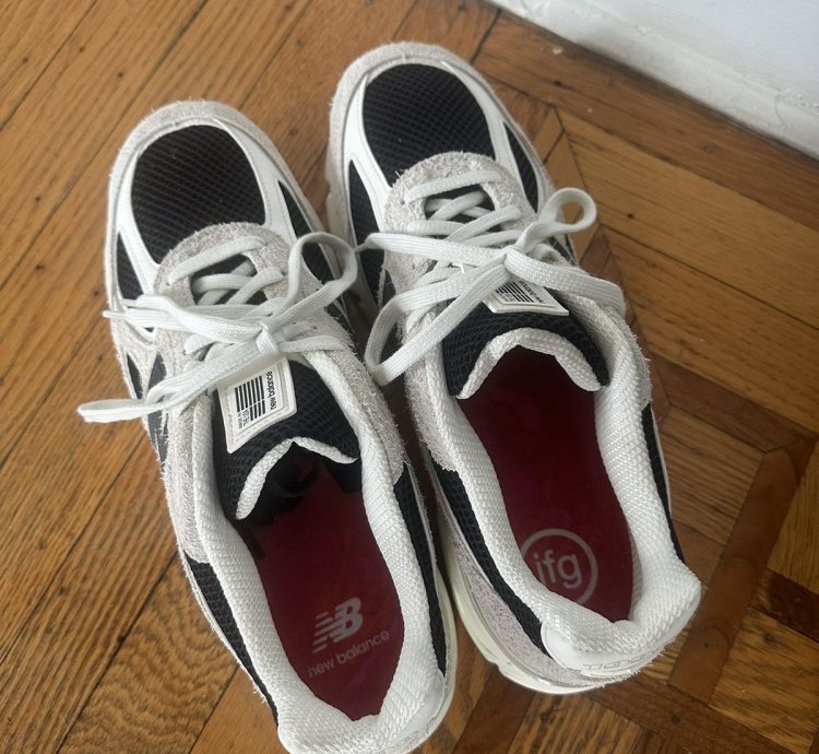 Joe Freshgoods New Balance - 1998 Intro 990v4