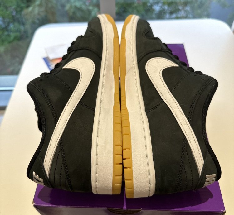 Nike Sb Dunk Low Pro Black Gum
