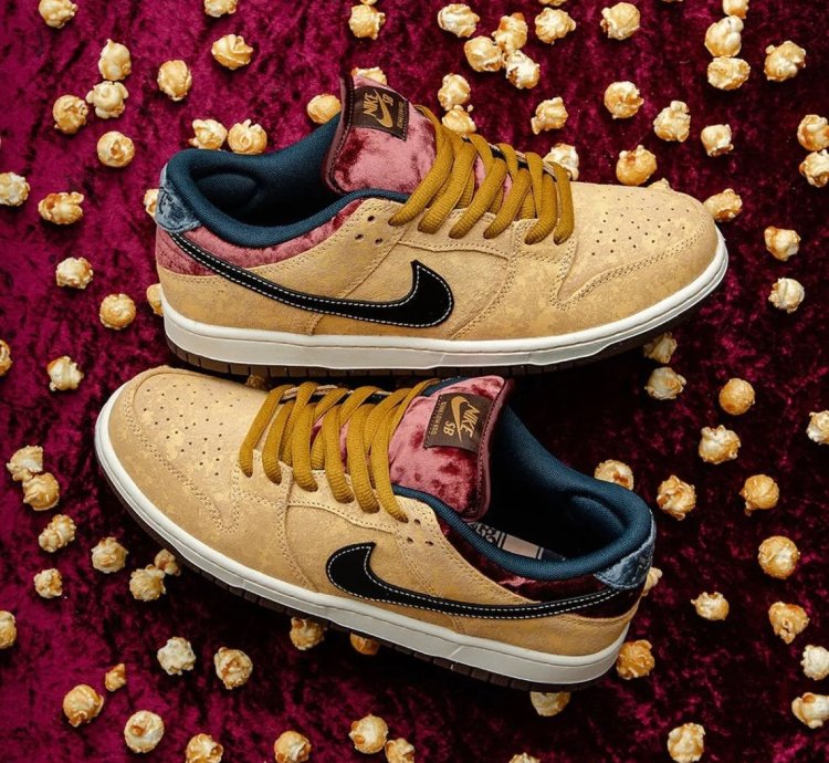 Nike Sb Dunk Low Pro City Of Cinema Skate Shoes Very Rare