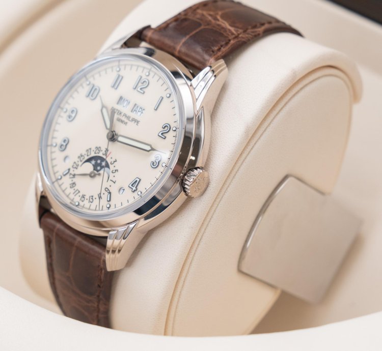 Patek Philippe Perpetual Calendar Grand Complications Perpetual Calendar 40mm 5320g-001 White Gold Cream 2017
