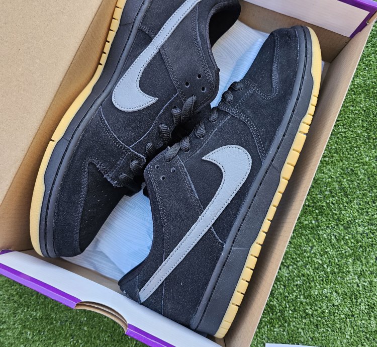 Nike Sb Dunk Low Pro Fog Black Uk 11 Us 12