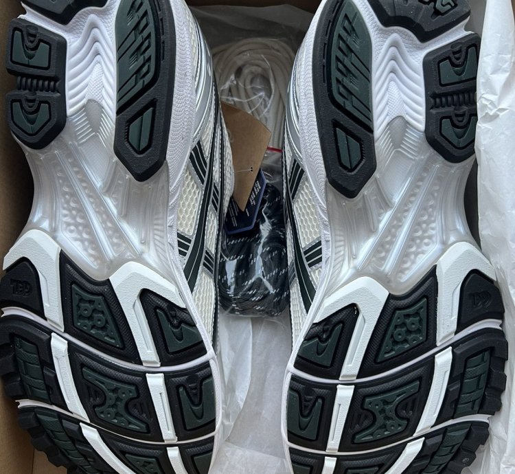 Kith Asics Gel-kayano 14 Cream Scarab Kith Summer 2023