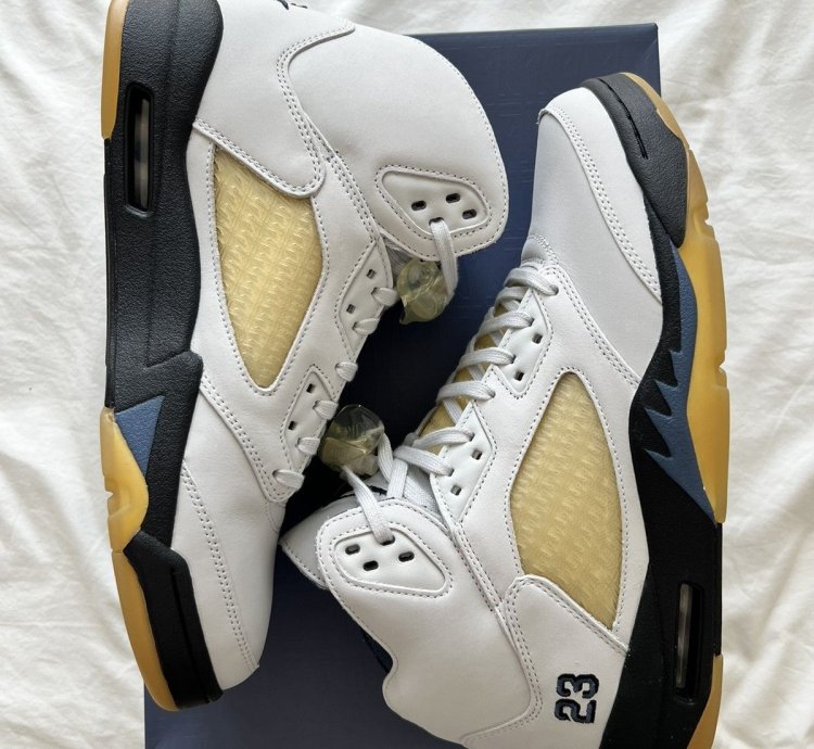 Ma Mani Re Wmns Air Jordan 5 Retro Dawn