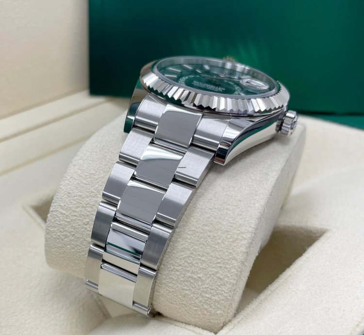 Rolex Sky-dweller New Sky-dweller Mint Green Dial 336934 Oyster Bracelet 42mm Stainless Steel Watch