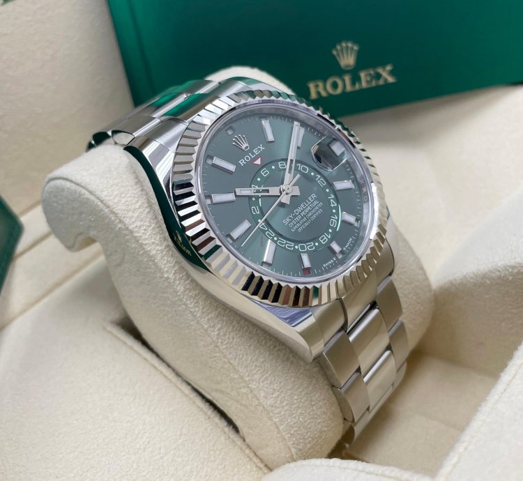 Rolex Sky-dweller New Sky-dweller Mint Green Dial 336934 Oyster Bracelet 42mm Stainless Steel Watch