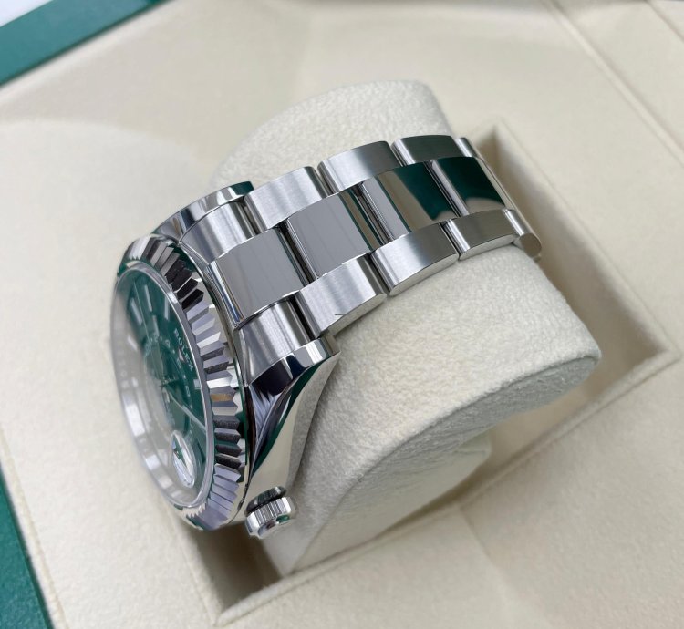 Rolex Sky-dweller New Sky-dweller Mint Green Dial 336934 Oyster Bracelet 42mm Stainless Steel Watch