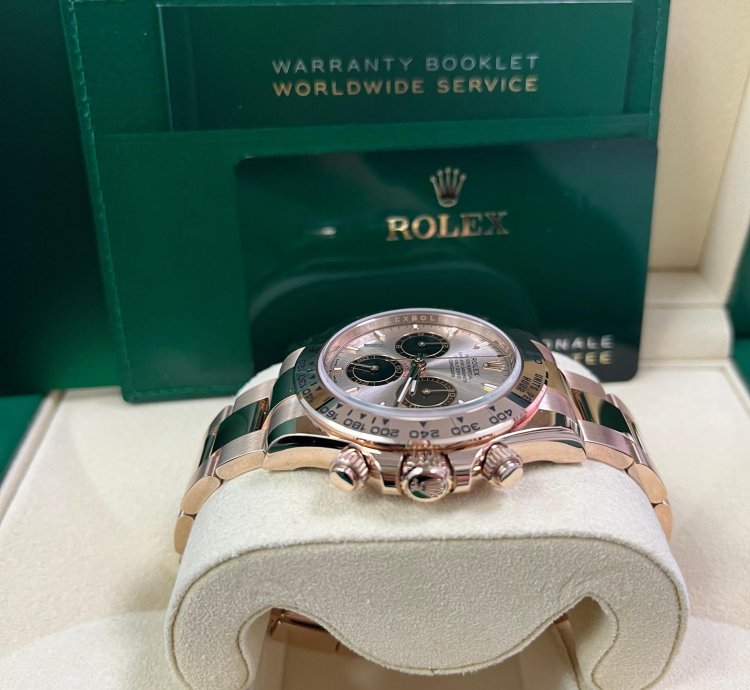 Rolex Daytona Sundust And Black Index Dial Oyster Bracelet 126505