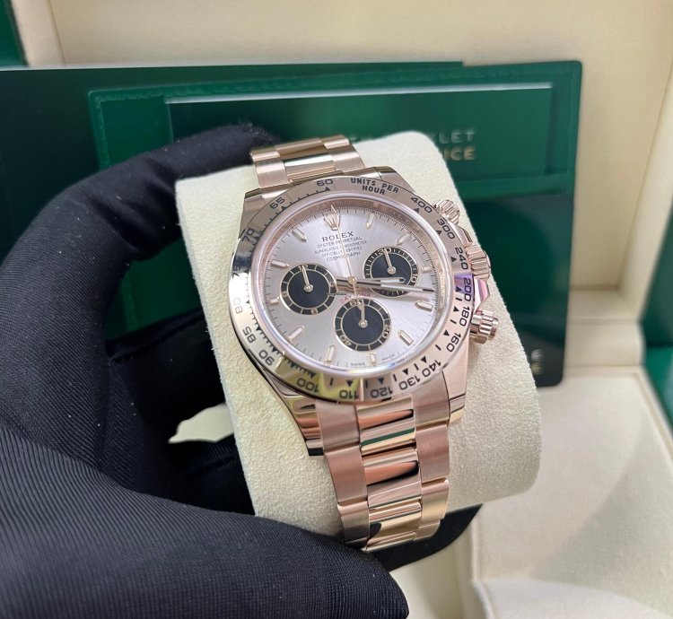 Rolex Daytona Sundust And Black Index Dial Oyster Bracelet 126505