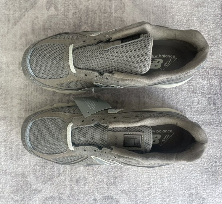 Kith New Balance 990v4 Moonrock