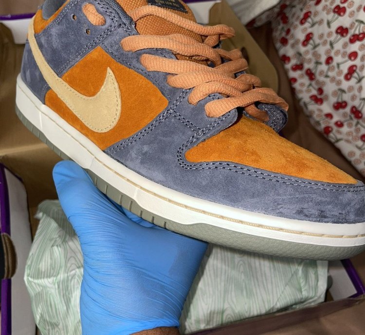 Nike Sb Dunk Low Pro Monarch