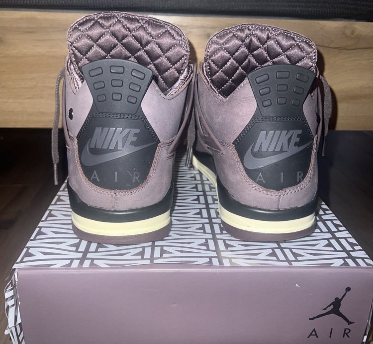 Ma Maniere Jordan 4 Violet Ore