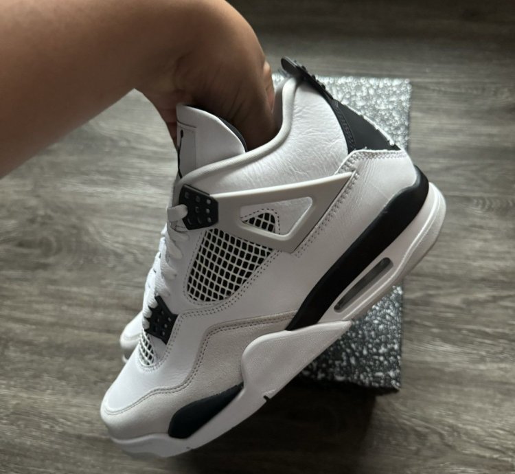 Aj4 Air Jordan 4 Retro Military Black White Sneakers