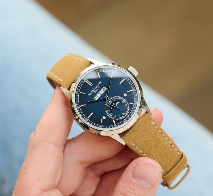 Patek Philippe Perpetual Calendar In-line Perpetual Calendar 5236p-001 Platinum